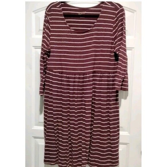 Arizona Jeans Plus Size Dress 2x Burgundy And White Striped Knee Length - Picture 1 of 2